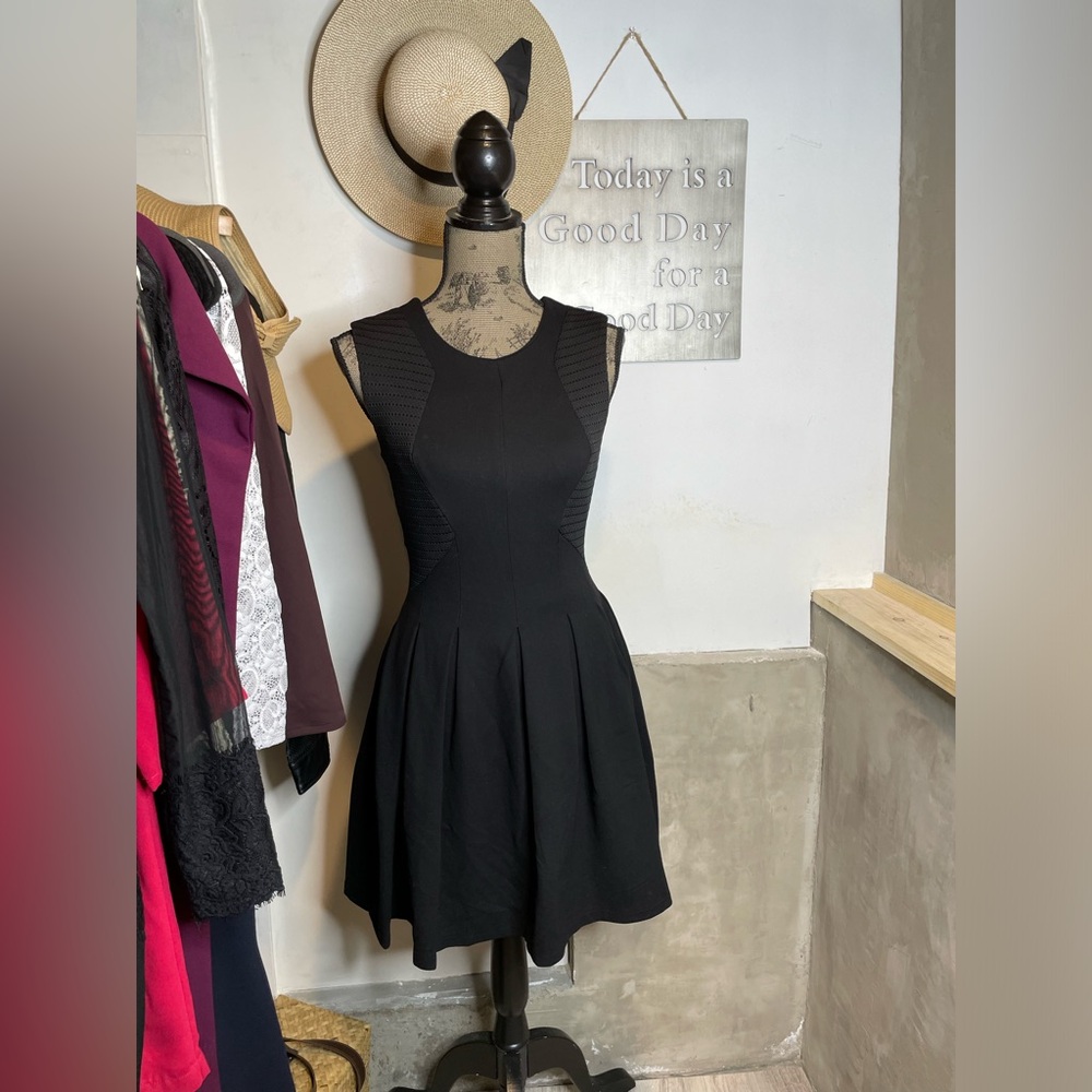 Black BCBG Maxariza